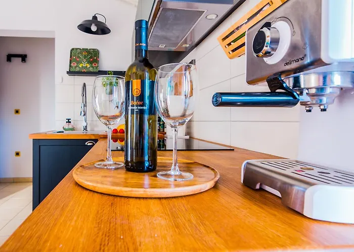 For Two 200m From The * 普拉