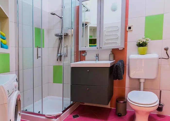 For Two 200m From The 公寓