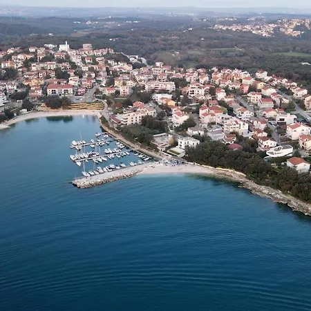 Apartament For Two 200m From The *