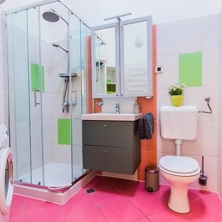 For Two 200m From The * Pula