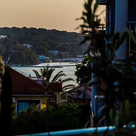 Apartament For Two 200m From The Pula