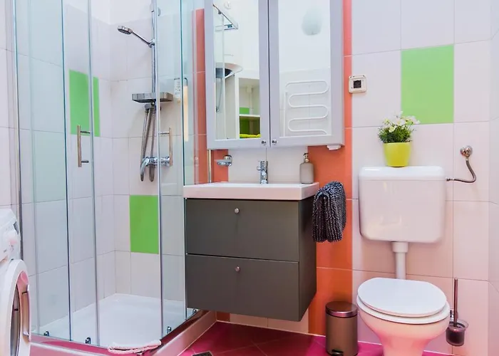 For Two 200m From The * Pula