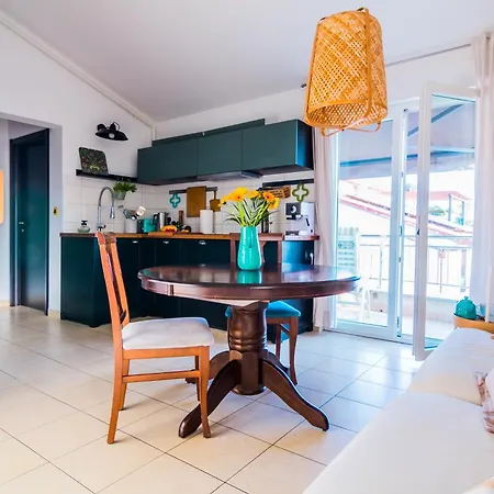 Appartement For Two 200m From The Pula