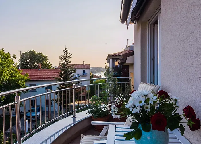 For Two 200m From The Appartement *