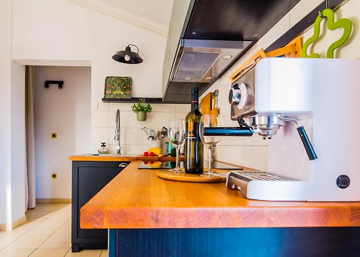 Appartement For Two 200m From The *