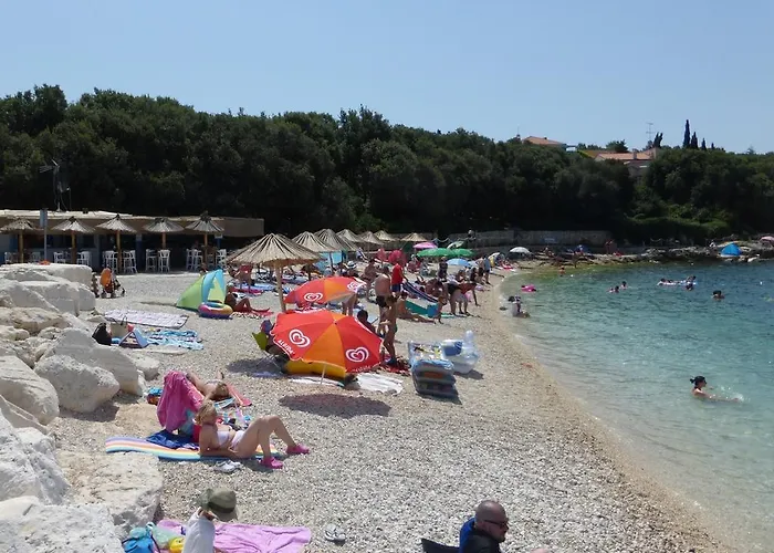 Appartement For Two 200m From The *